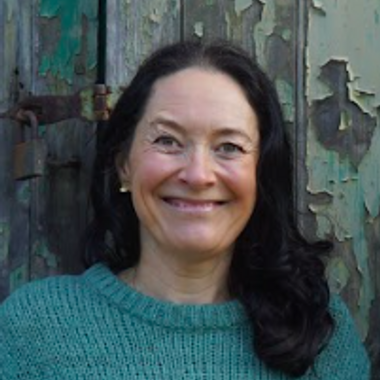 Leanna  Barrett